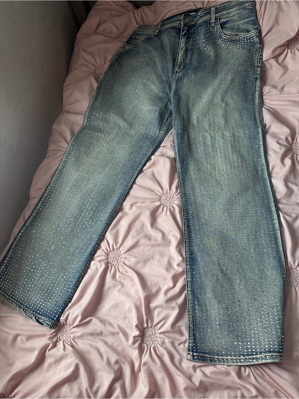 Fashionnova Chasing A Dream Embellished Jeans Straigh Leg Jeans Vintage Wash